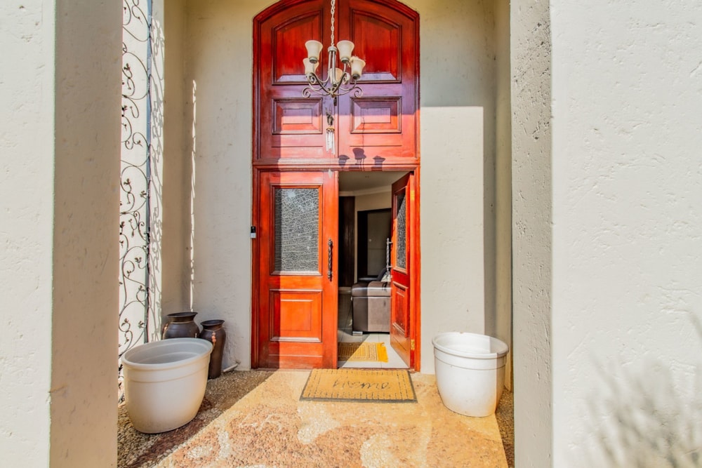 Security estate home for sale in Melodie - 1HR1721227 Security estate home for sale in Melodie - 1HR1721227