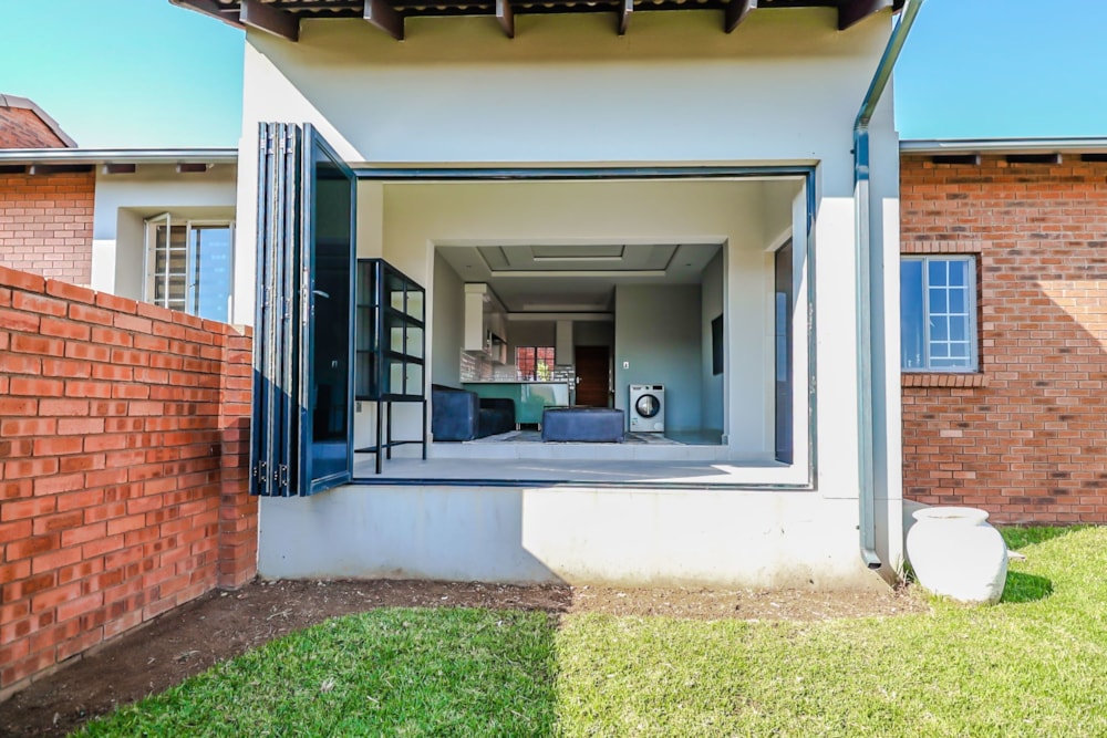 Townhouse for sale in Mooikloof Ridge - PT1734058