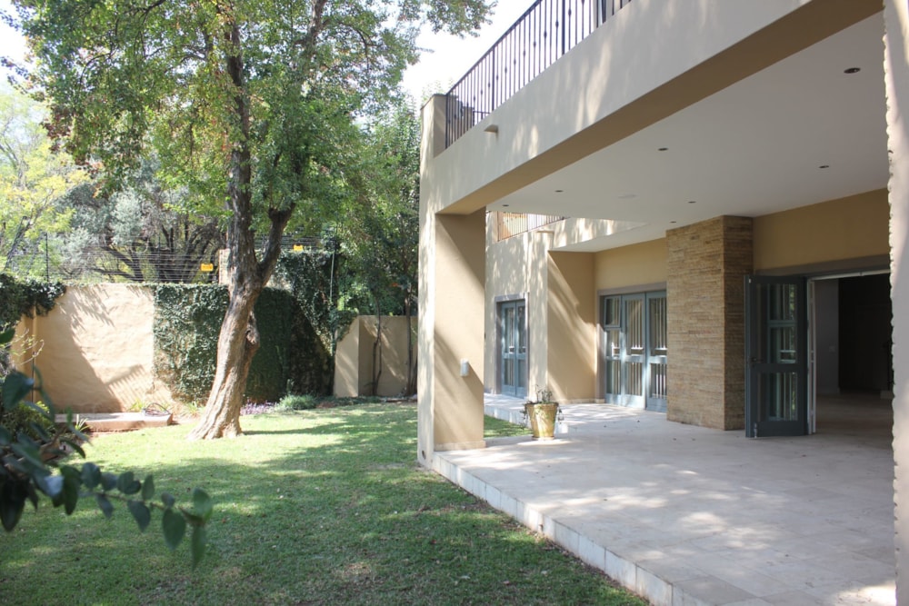 House for sale in Baileys Muckleneuk - PT1611034 House for sale in Baileys Muckleneuk - PT1611034