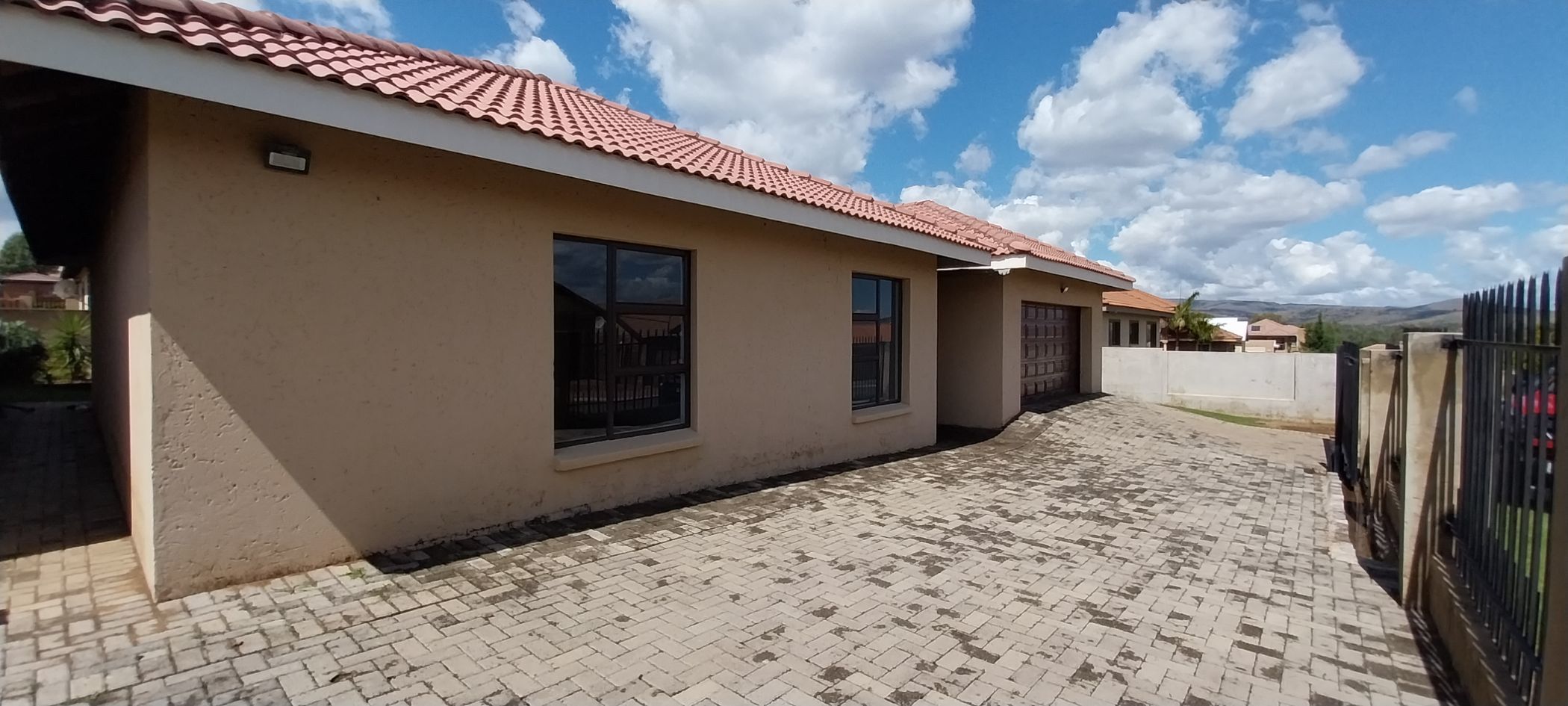 House for sale in Sterkspruit Estate - 1LY1724536