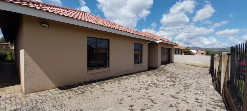 House for sale in Sterkspruit Estate - 1LY1724536 House for sale in Sterkspruit Estate - 1LY1724536