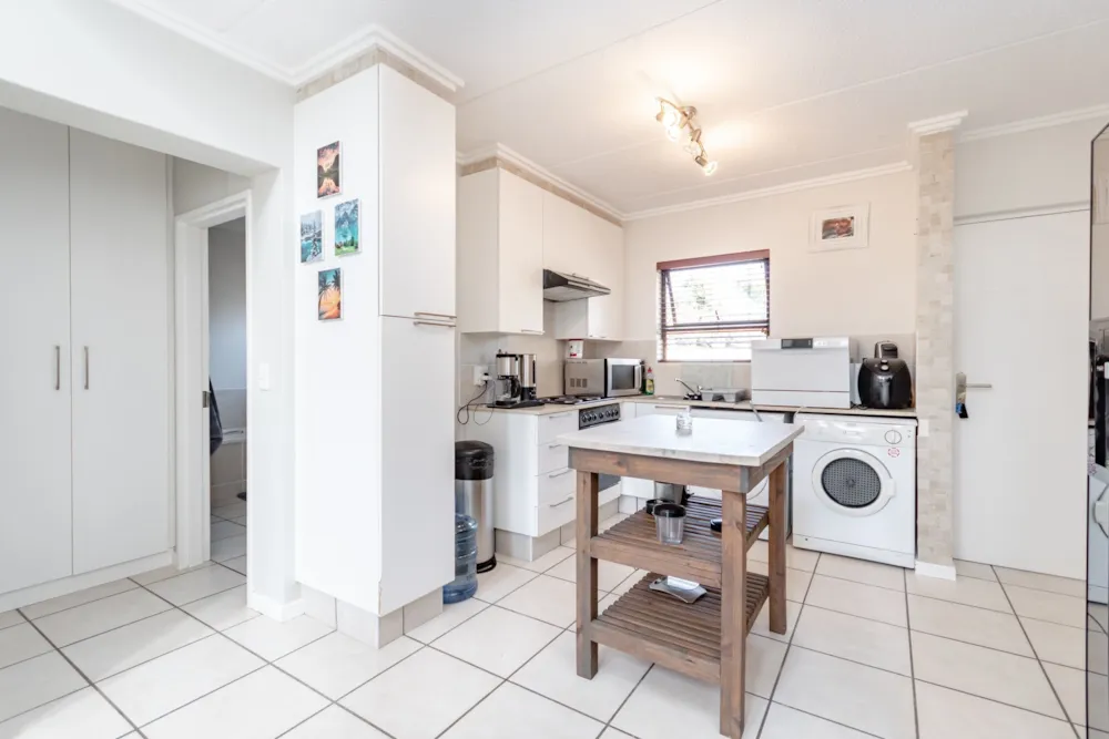 Apartment for sale in Bryanston - HP1728393 Apartment for sale in Bryanston - HP1728393