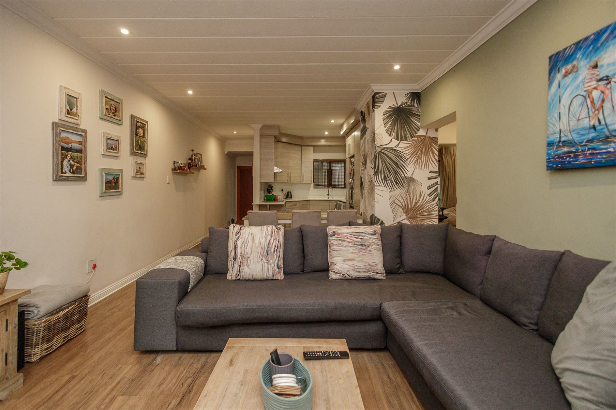 Apartment for sale in Morningside, Sandton - HP1696357