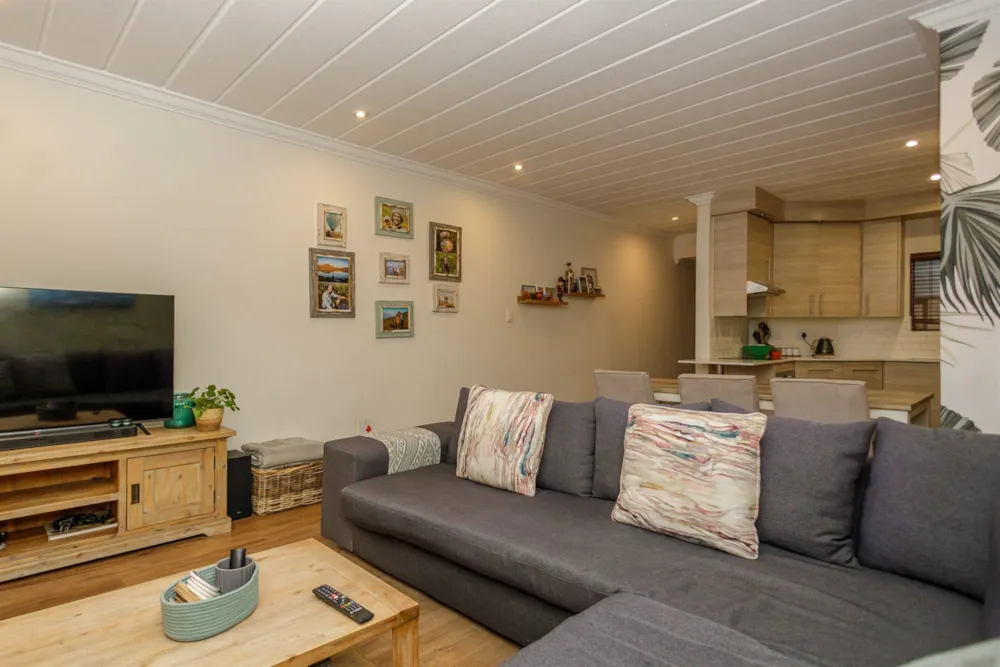 Apartment sold in Morningside, Sandton - HP1696357 Apartment sold in Morningside, Sandton - HP1696357