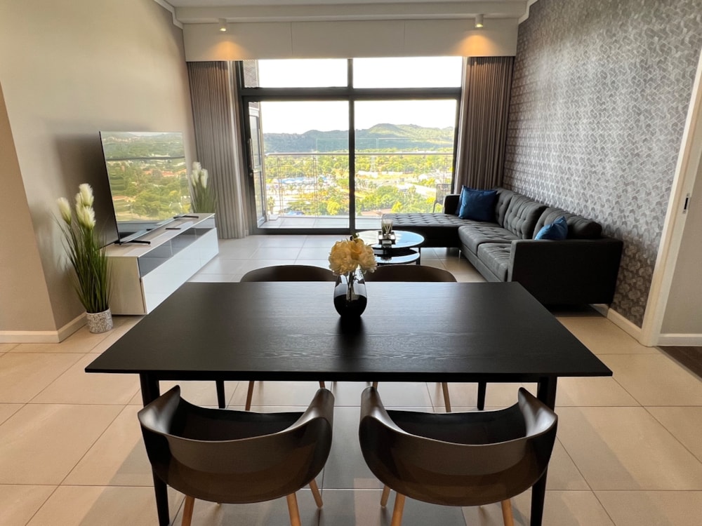 Apartment for sale in Menlyn - PT1564984 Apartment for sale in Menlyn - PT1564984