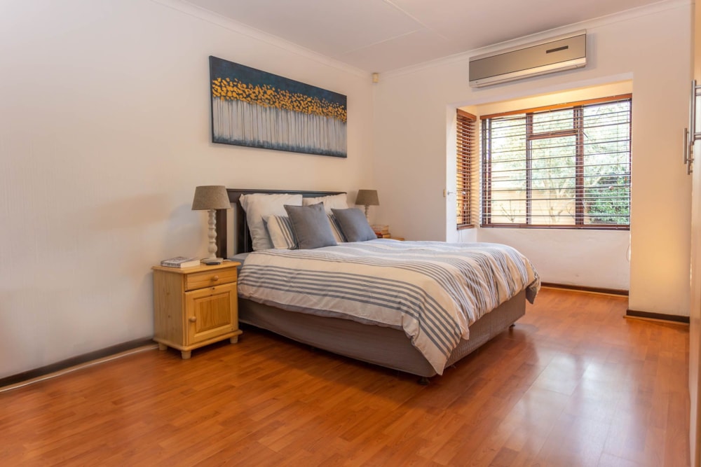 Security complex home for sale in Chancliff Ridge - 1KR1734130