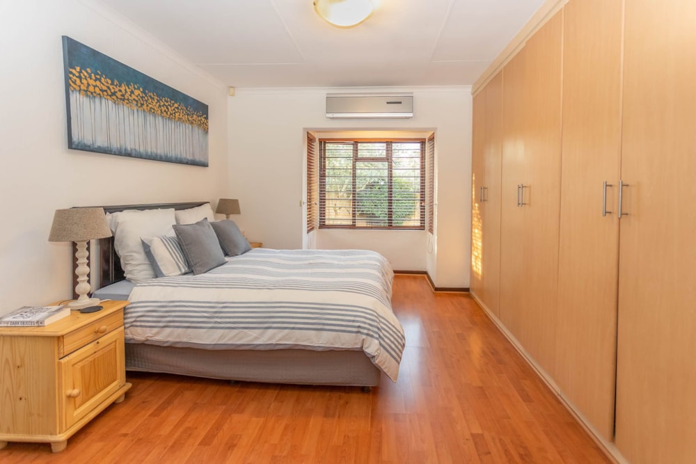 Security complex home for sale in Chancliff Ridge - 1KR1734130