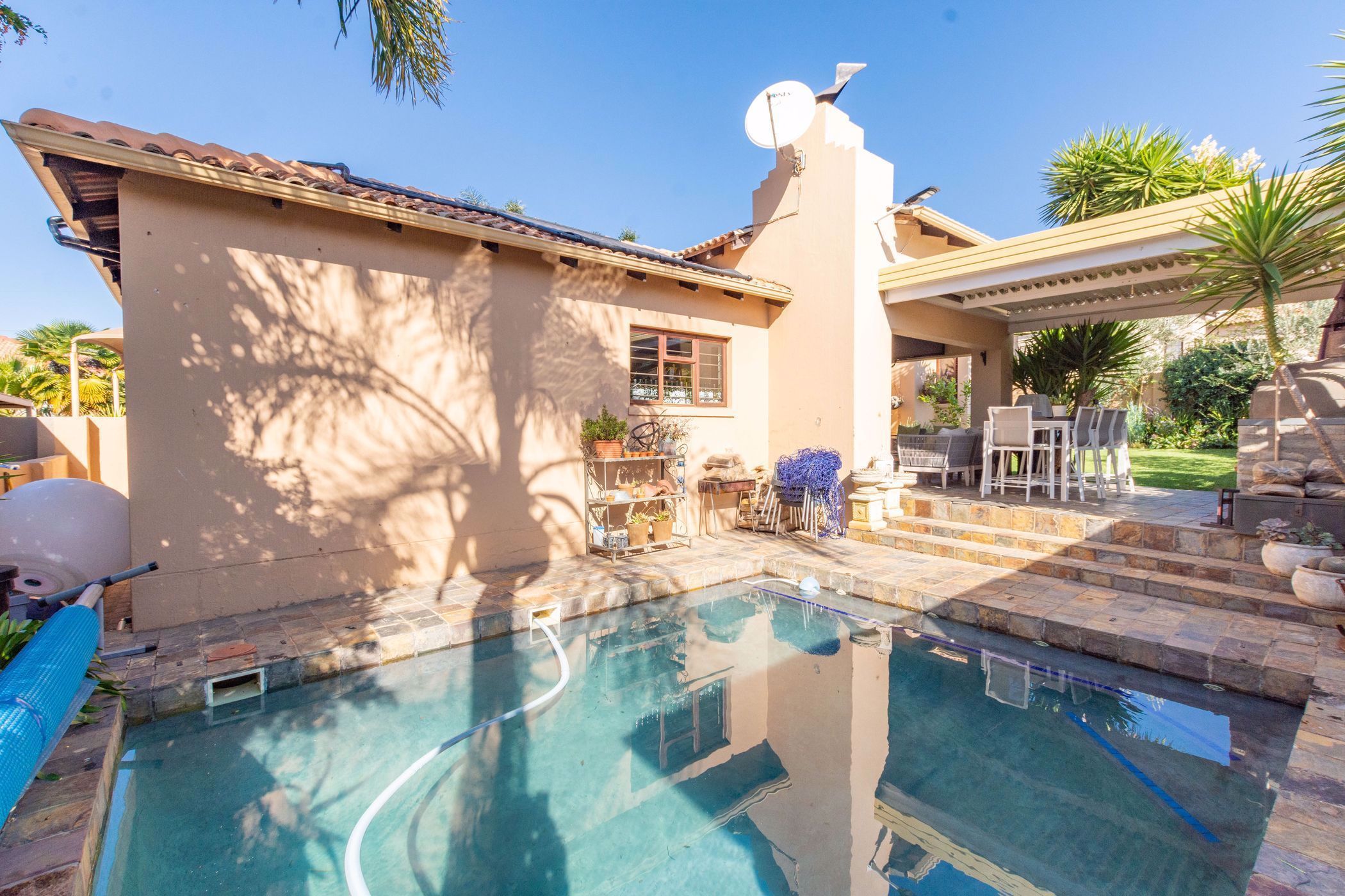 Townhouse for sale in Chancliff Ridge - 1KR1734130