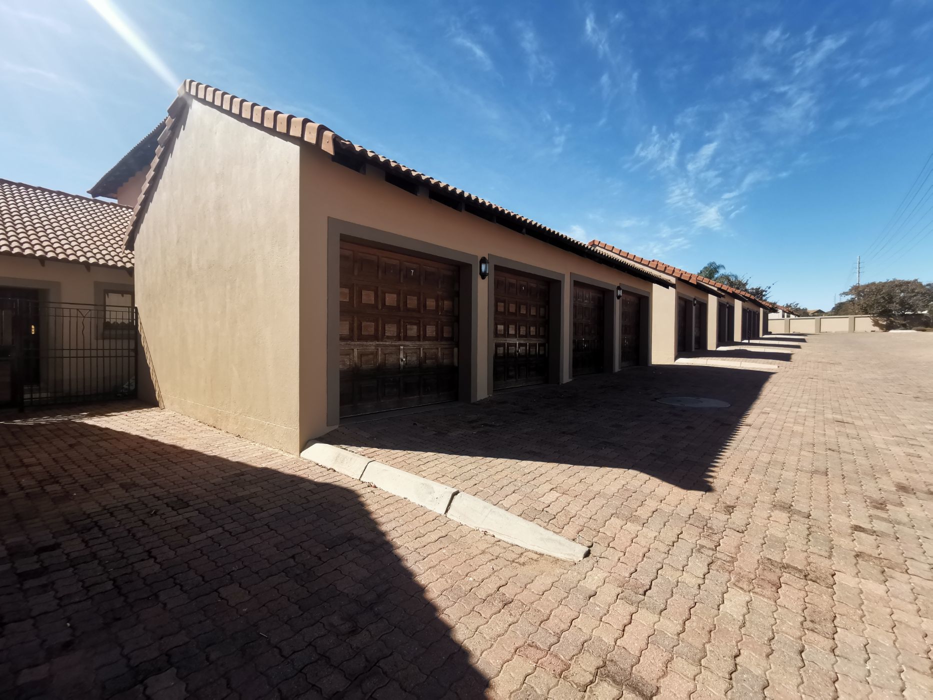 Townhouse for sale in Bendor Park - 1PS1696943