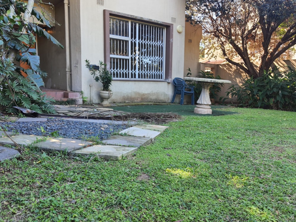 Townhouse let in Durban North - 1ND1688501 Townhouse let in Durban North - 1ND1688501