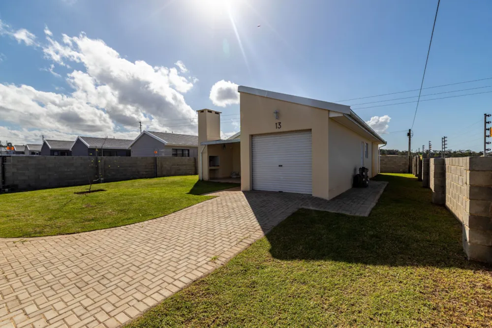 House for sale in Gonubie - 1ET1613547