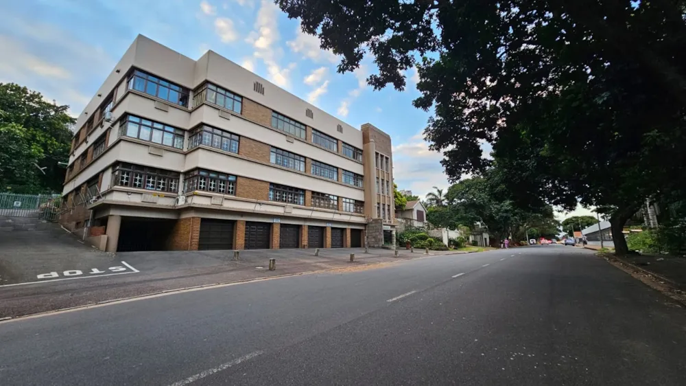 Apartment let in Glenwood, Durban - 1DA1661892