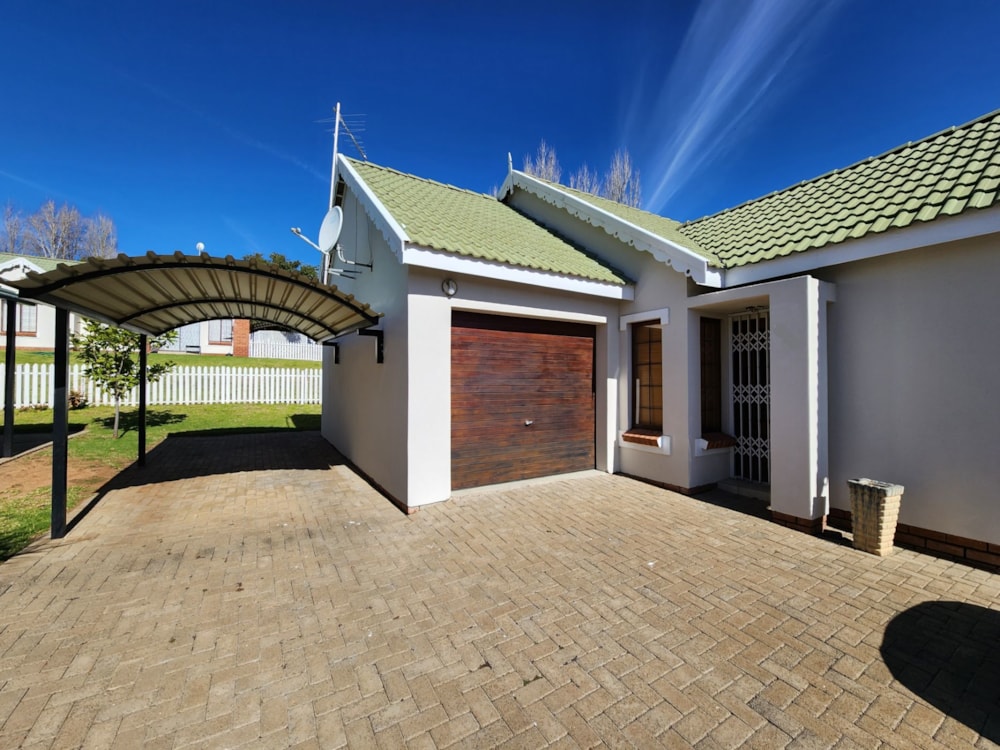 Townhouse for sale in Bayswater - 1BX1615395