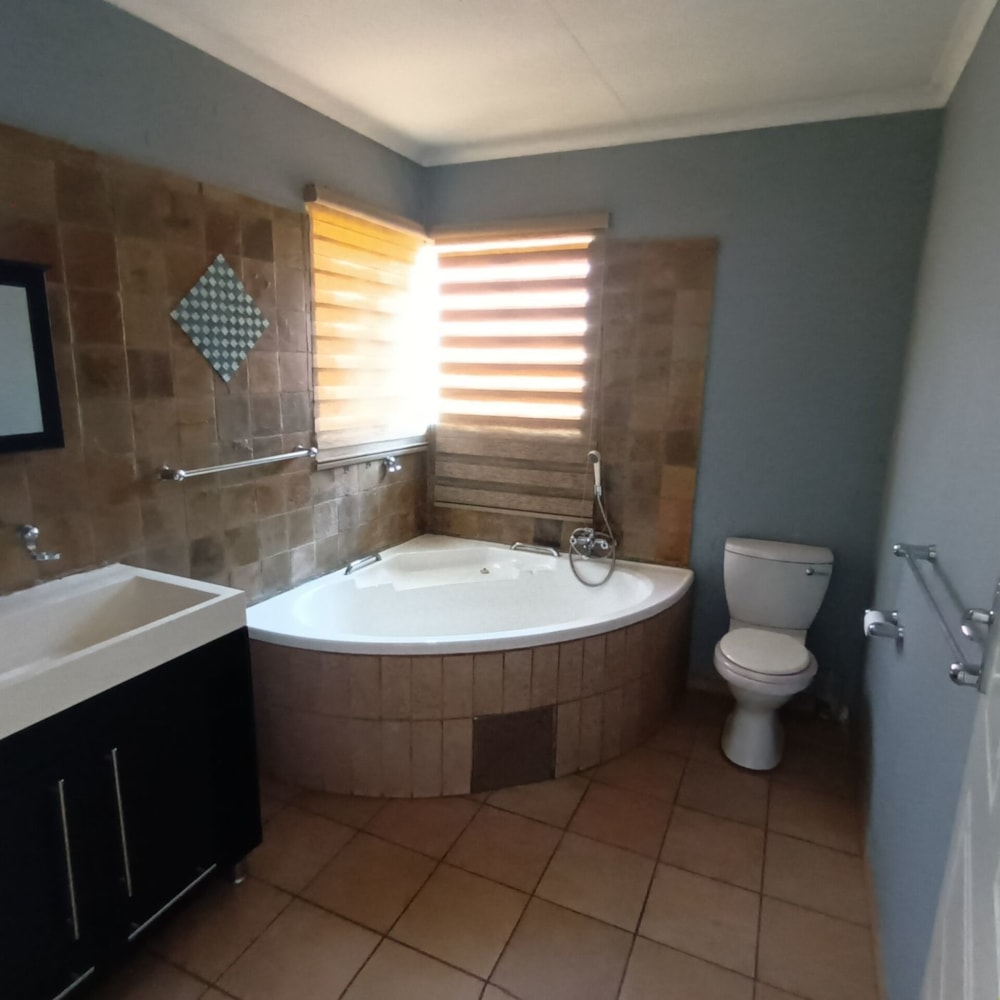 Security complex home let in Sonneveld - 1BJ1687241 Security complex home let in Sonneveld - 1BJ1687241