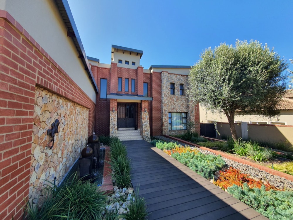 House sold in Midstream Estate - CN1727046