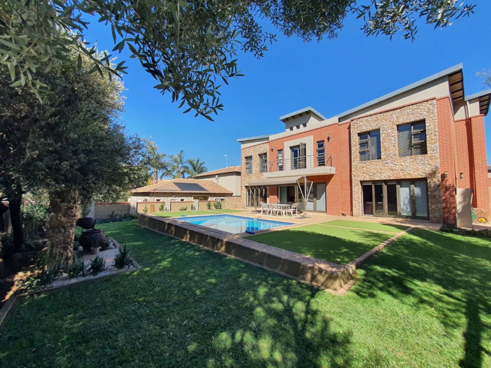 House sold in Midstream Estate - CN1727046