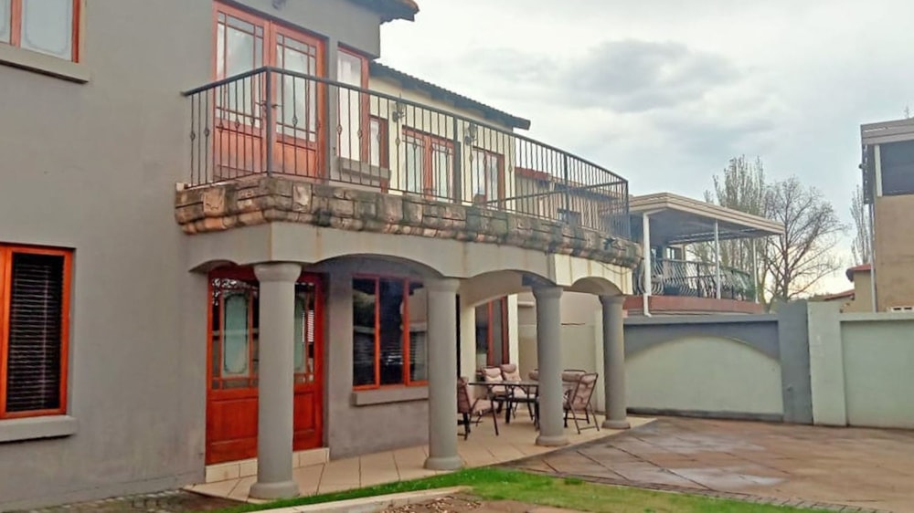 Golf estate house for sale in Emfuleni Golf Estate - 1VT1611128 Golf estate house for sale in Emfuleni Golf Estate - 1VT1611128