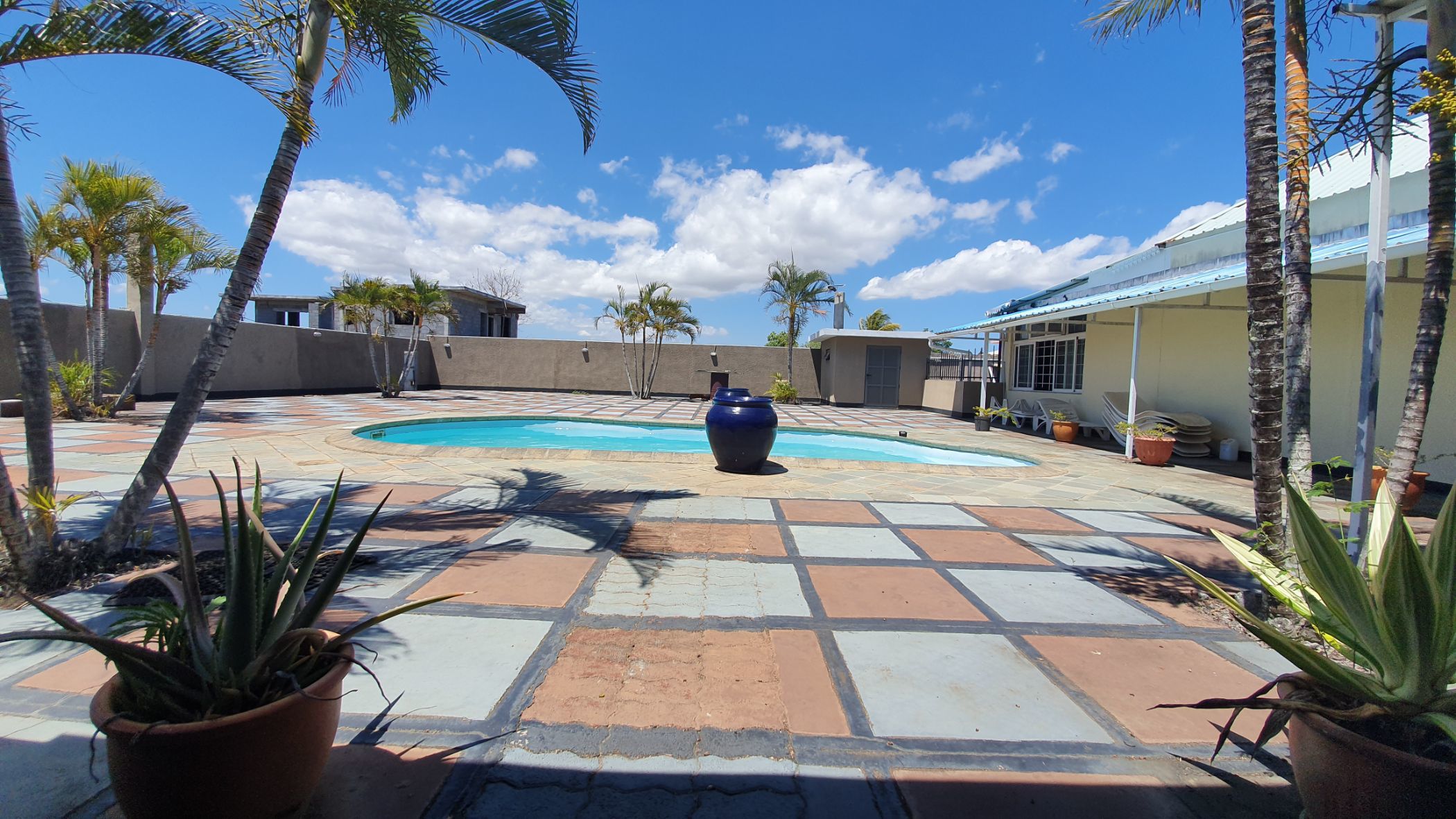 Commercial Building for sale in Calodyne, Mauritius - MPR1612951