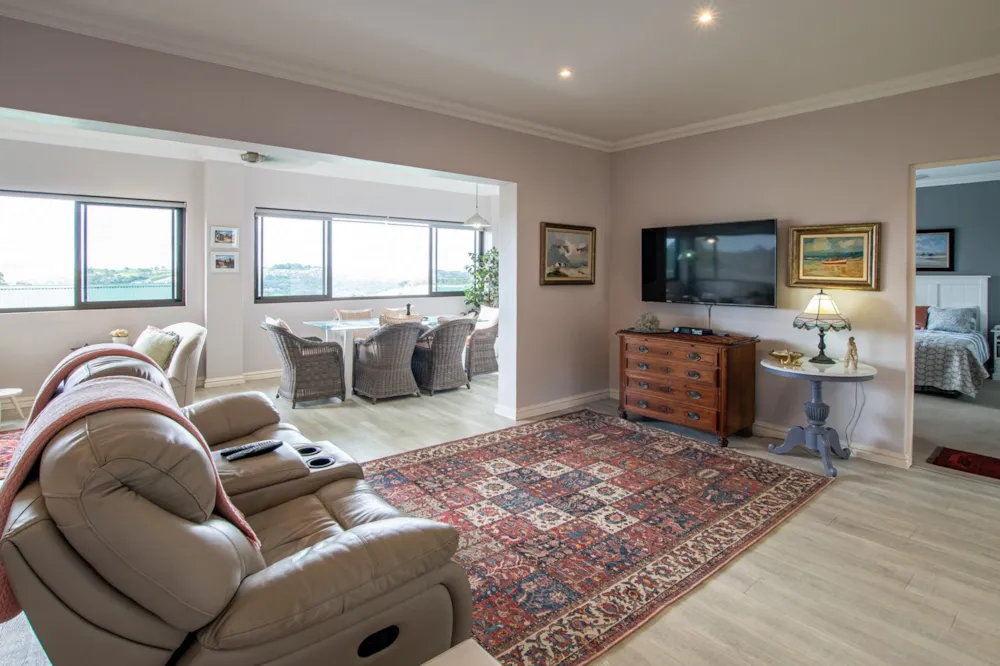 Apartment for sale in Hillcrest, Upper Highway - 1KF1747047