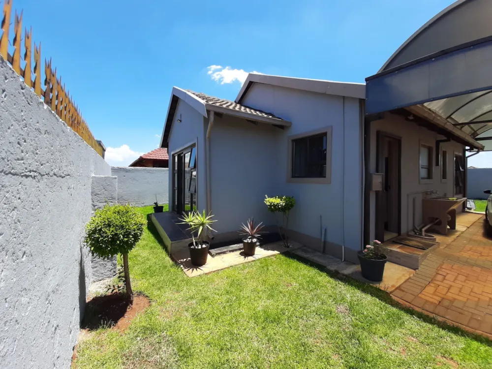 House sold in Protea Glen - RDT1715448