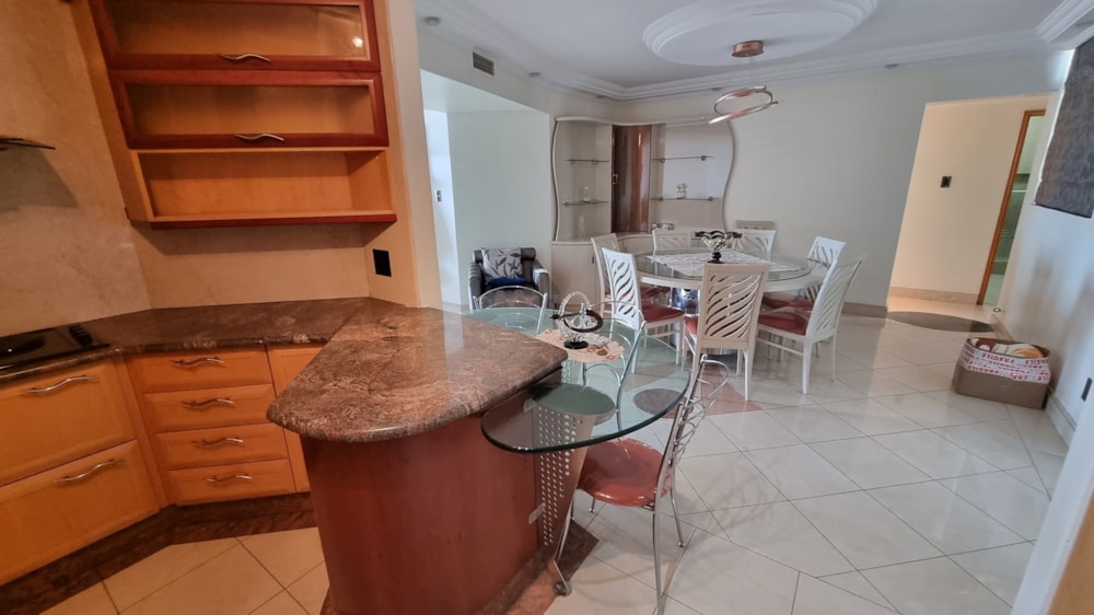 Apartment for sale in North Beach Durban - 1DA1613185 Apartment for sale in North Beach Durban - 1DA1613185