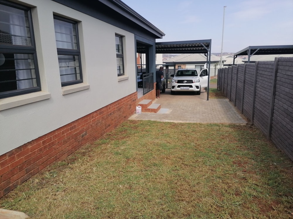 House for sale in Lotus Gardens - PT1614735