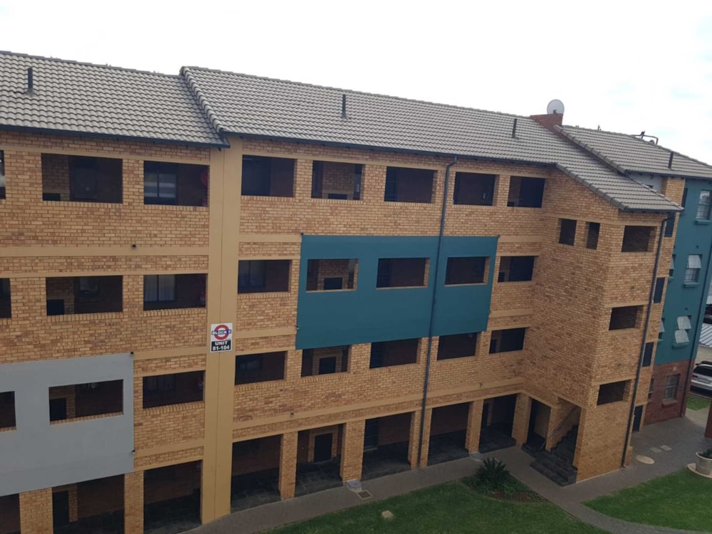 Security complex home for sale in Magalieskruin - PTM1613335 Security complex home for sale in Magalieskruin - PTM1613335