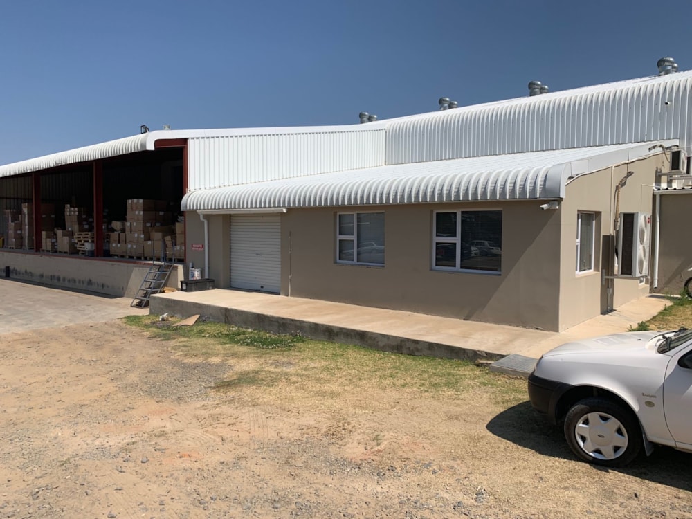 Commercial industrial property for sale in Somerset East - 1KK1613337