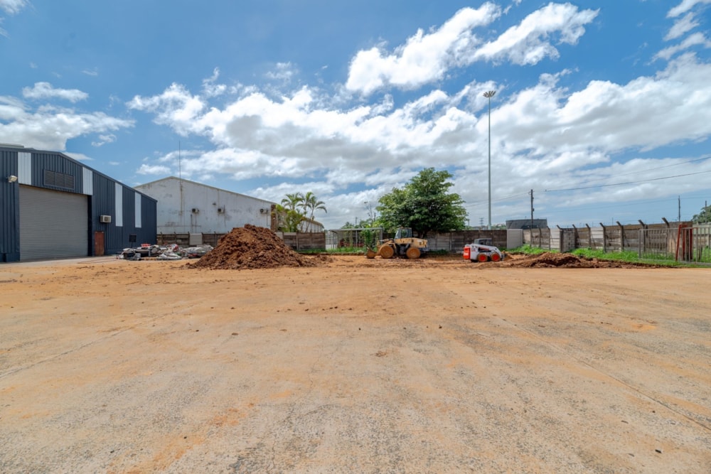 Commercial industrial property for sale in Phoenix, KwaZulu-Natal - 1ND1613669 Commercial industrial property for sale in Phoenix, KwaZulu-Natal - 1ND1613669