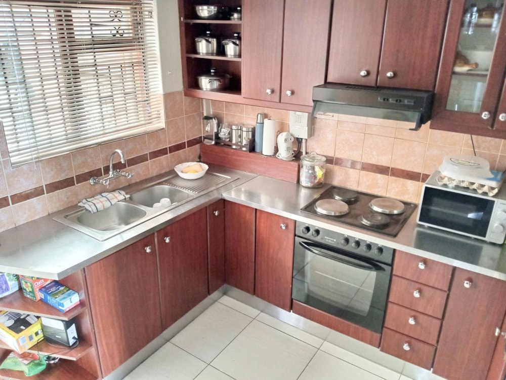 Single-storey house let in Silvertown - 1AH1690875 Single-storey house let in Silvertown - 1AH1690875