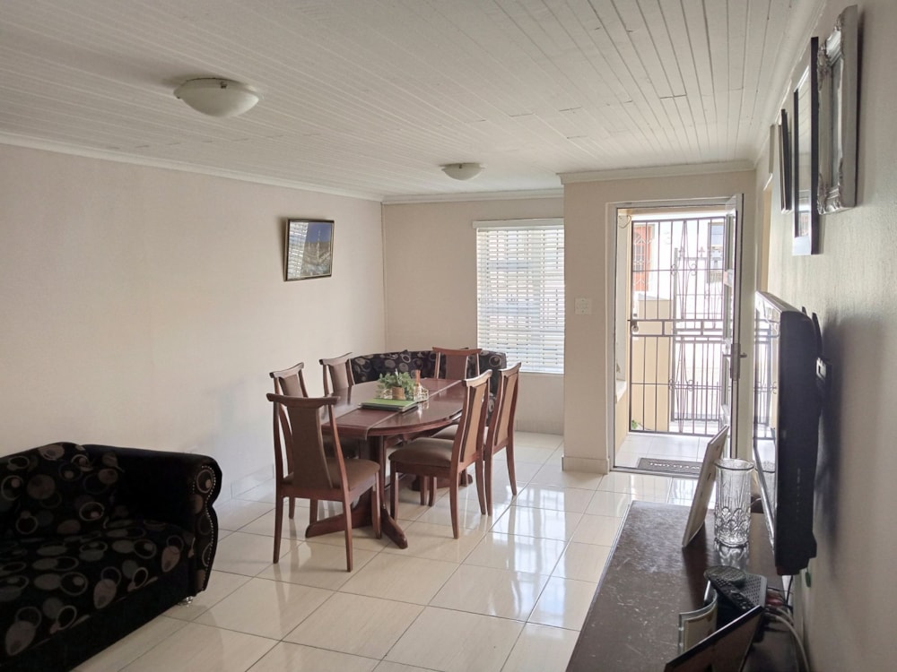 Single-storey house let in Silvertown - 1AH1690875 Single-storey house let in Silvertown - 1AH1690875