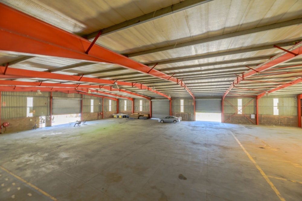 Commercial industrial property for sale in Phoenix, KwaZulu-Natal - 1ND1614275 Commercial industrial property for sale in Phoenix, KwaZulu-Natal - 1ND1614275