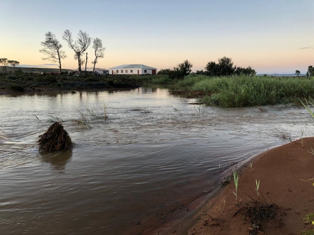 Livestock farm for sale in Victoria West - 1KK1614377 Livestock farm for sale in Victoria West - 1KK1614377