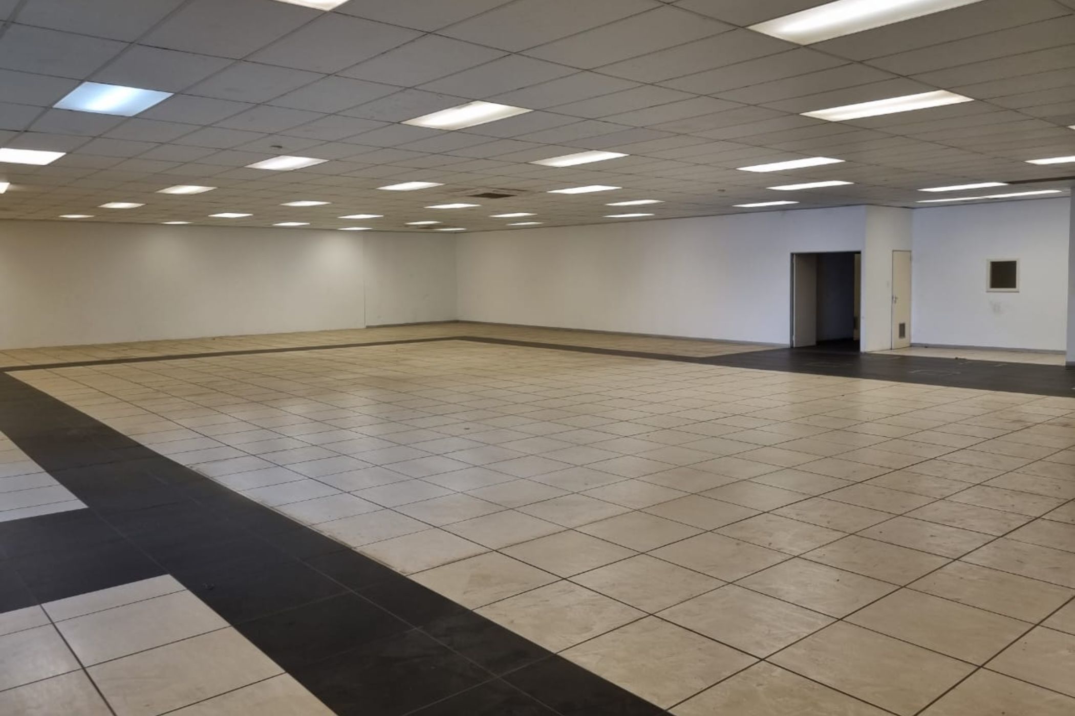 Commercial retail property to rent in Tete, Tete, Mozambique - 3MQ1614515