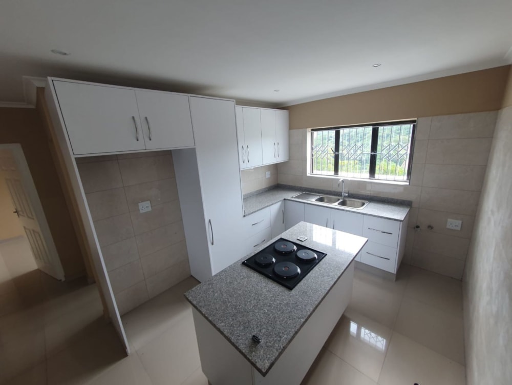 Garden apartment let in Chatsworth, KwaZulu-Natal - 1WB1614692