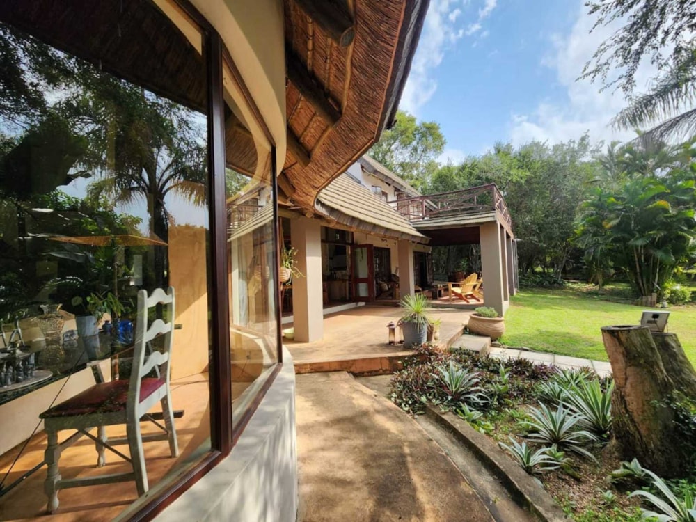 Smallholding for sale in Hluhluwe - 1RY1615834 Smallholding for sale in Hluhluwe - 1RY1615834