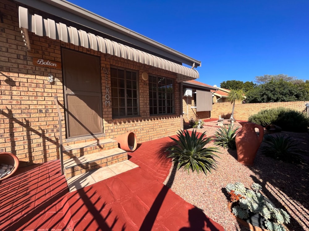 Security complex home for sale in Modimolle (Nylstroom) - 1MDM1660407