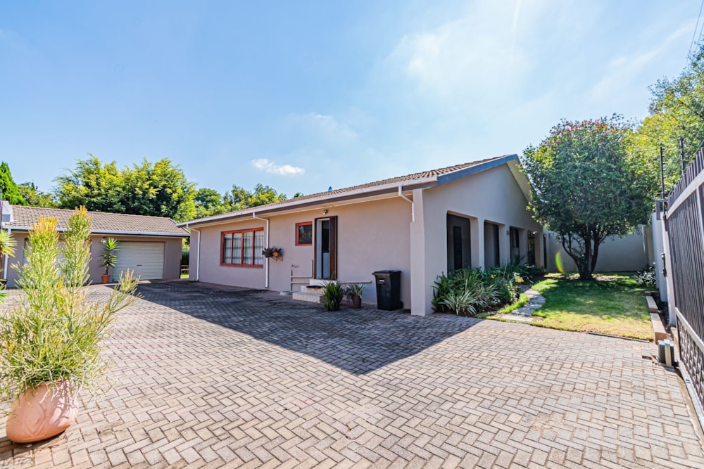 House let in Nieuw Muckleneuk - PTL1706411 House let in Nieuw Muckleneuk - PTL1706411