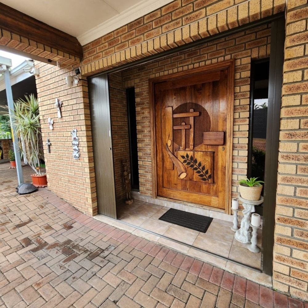 Double-storey house for sale in Birdswood - 1RY1613806 Double-storey house for sale in Birdswood - 1RY1613806