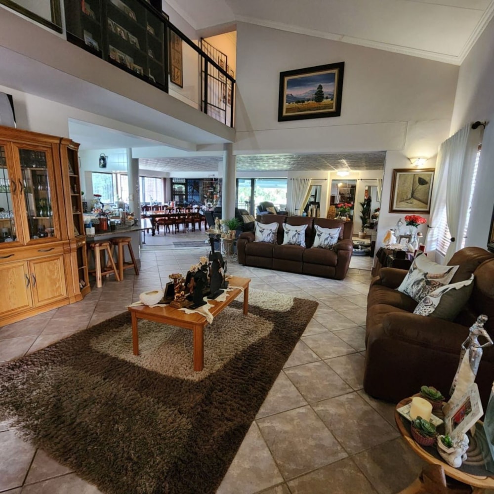 Double-storey house for sale in Birdswood - 1RY1613806 Double-storey house for sale in Birdswood - 1RY1613806