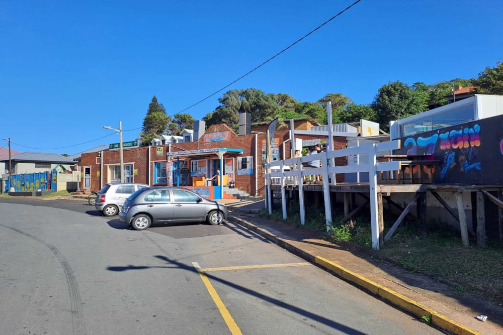 Commercial retail property for sale in Amanzimtoti - 1WB1614212