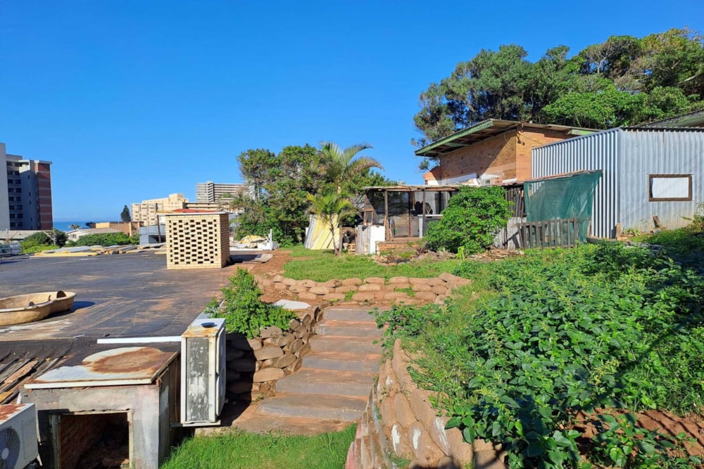 Commercial retail property for sale in Amanzimtoti - 1WB1614212