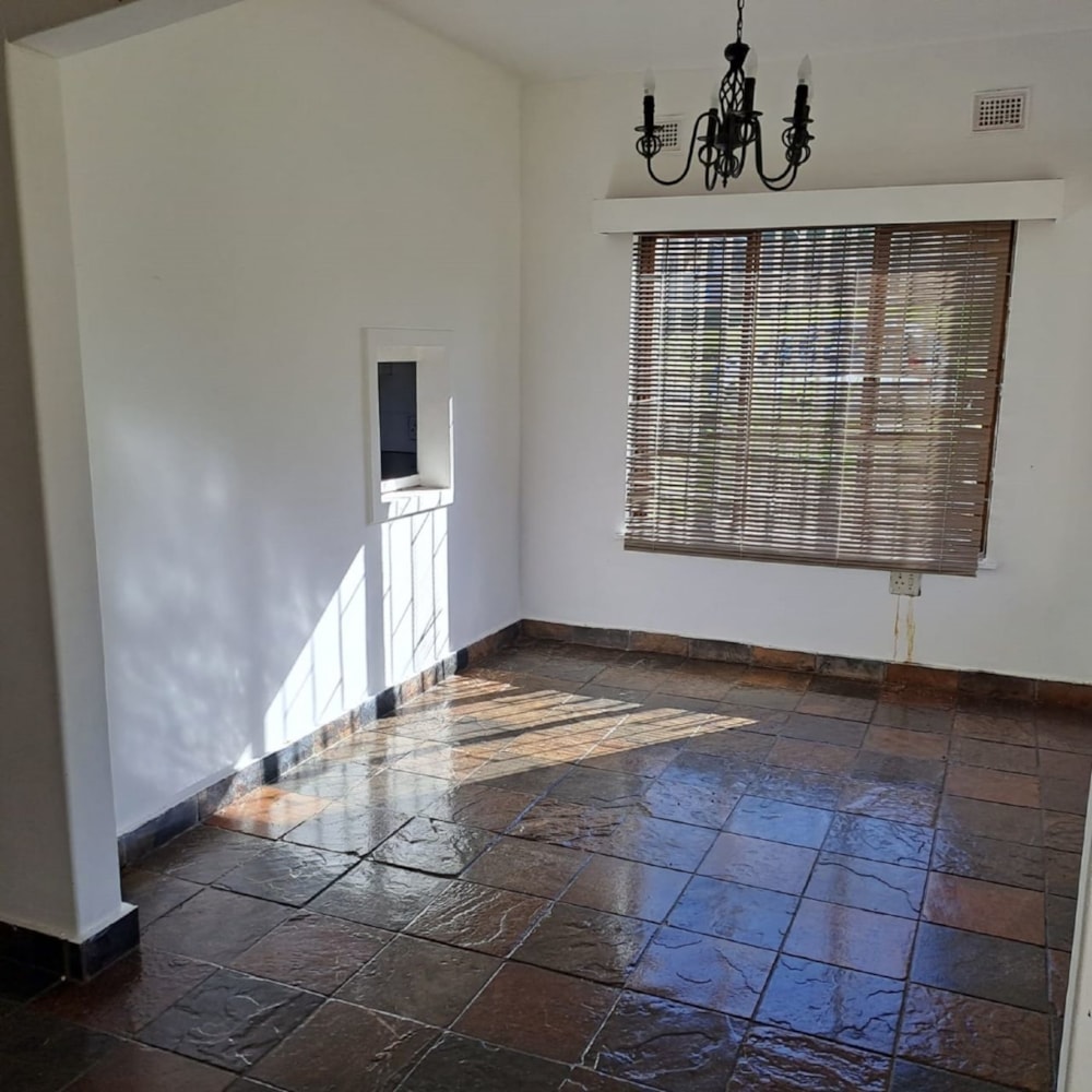 Double-storey apartment for sale in Scottburgh - 1si1613797
