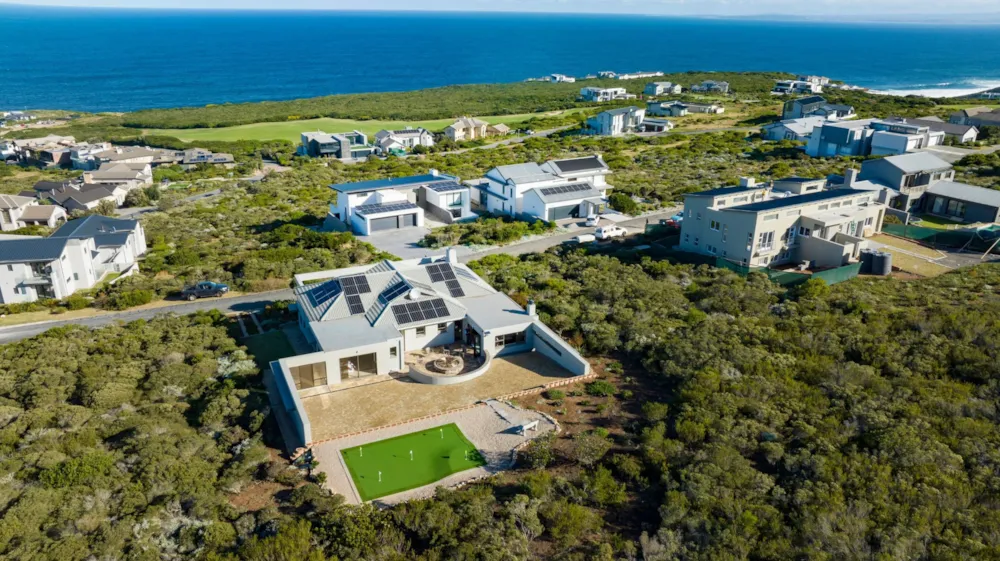 Double-storey house for sale in Pinnacle Point Golf Estate - 1MB1614753 Double-storey house for sale in Pinnacle Point Golf Estate - 1MB1614753