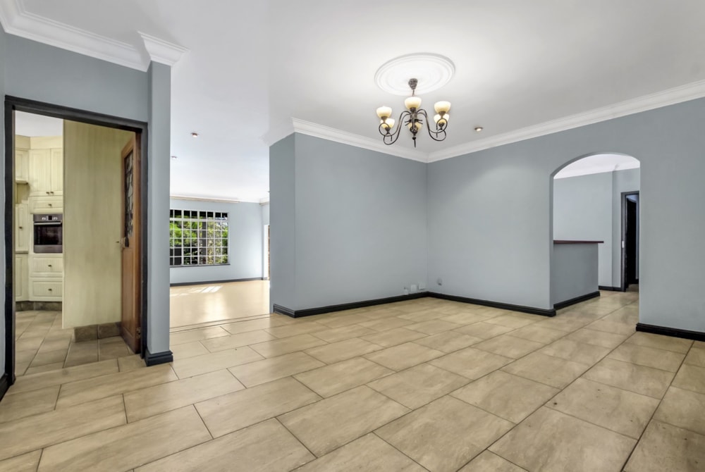 House sold in River Club, Sandton - HP1695710