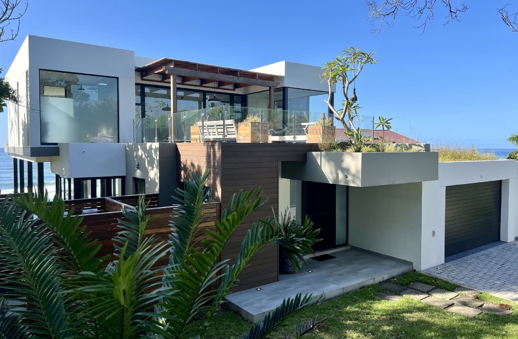 Beachfront villa for sale in Trafalgar - 1PD1610171