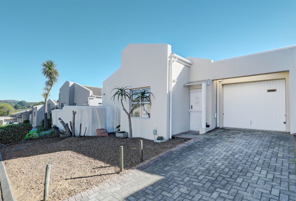 House to rent in Vredekloof - NSL1736635