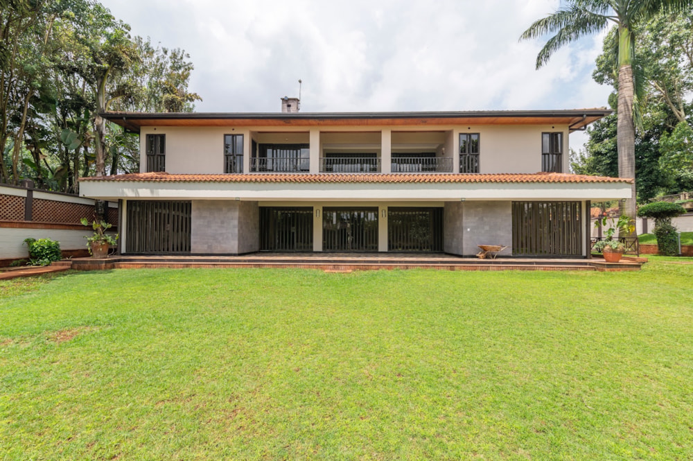 Double-storey house to rent in Runda , Kenya - 3KE1738881