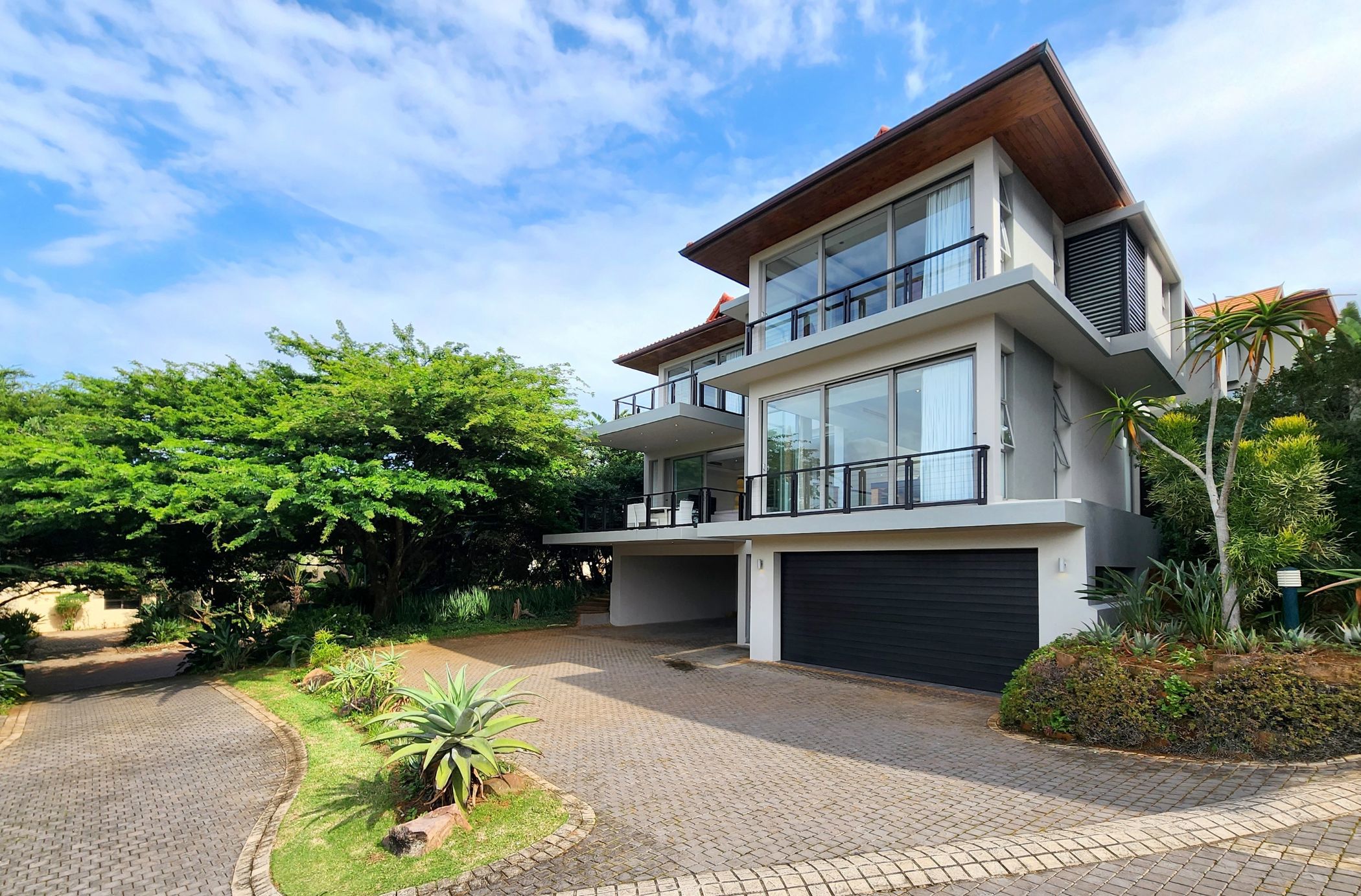 Townhouse for sale in Zimbali Estate - 1BD1715686