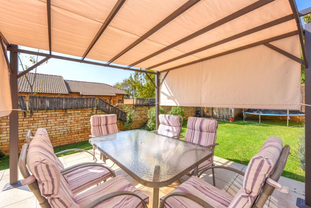 Townhouse sold in Johannesburg North, Fourways Area - FW1669565 Townhouse sold in Johannesburg North, Fourways Area - FW1669565